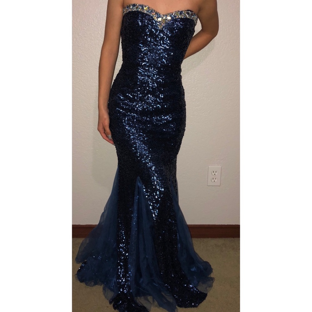 Elegant Strapless Mermaid Dress